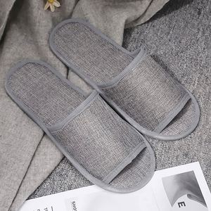 Chaussons jetables biodégradables gris à bout ouvert en coton et lin, écologiques, modernes, de luxe, avec logo personnalisé pour spa et hôtel - Product Image 2