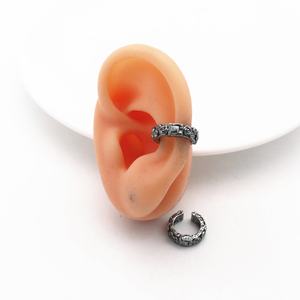 ต่างหูหนีบผู้ชาย สแตนเลส 316L กันน้ำ ไม่หมอง สีโรส แกะสลัก ลายพังก์ อินดัสเทรียล สำหรับผู้ชาย - Product Image 5