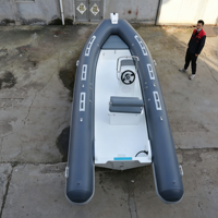 Bateau pneumatique rigide en fibre de verre RIB 550B pour loisirs nautiques, fourni par l'usine