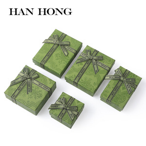 Heaven Earth-style Floral Pattern Square/Rectangular Shape Jewelry <strong>Box</strong> for Green Packaging for Rings Necklaces <strong>Box</strong> - Product Image 3