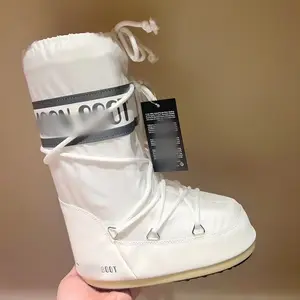 2024 Wholesale winter Ski space boots Fashion round head snow boots thick mon shoes boots for women