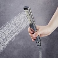 Colonne de douche extérieure en acier inoxydable SUS316 de luxe Foshan HANC pour piscine, plage et jardin