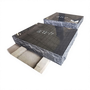 Lápidas Hechas de Granito de Color Verde Tropical - Product Image 1