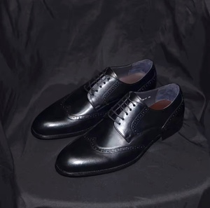 Zapatos Oxford Cómodos Antideslizantes Transpirables Casuales de Cuero Genuino para Hombre con Diseño Floral Cerrado, Impermeables y Ligeros - Product Image 1