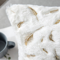Home Christmas Day Kissen bezug Gold Stamp ing Throw Kissen bezug Short Plush Bronzing Feather Kissen bezug