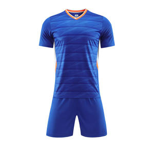 定制高品质男式足球衫短裤套装散装普通毛坯批发成人夏季运动服 - Product Image 1