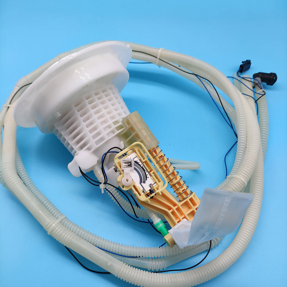 A2514700090 fuel filter with regulator for gla 250 benz Mercedes-Benz GL450 GL550 ML350 ML500