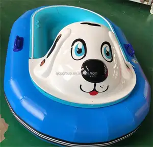 Mini bateau de butoir gonflable motorisé en forme de chien de parc d'attractions de jeu d'eau d'enfants