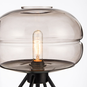 Lampe de table moderne minimaliste de luxe léger, créative et personnalisée, style nordique, avec abat-jour <span class=keywords><strong>globe</strong></span> en verre fumé et métal, pour chambre et salon - Product Image 3