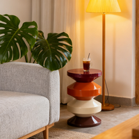 Table d'appoint/de bout personnalisée au design sculptural moderne en fer, avec revêtement en poudre coloré, pour salon, chambre et cafés