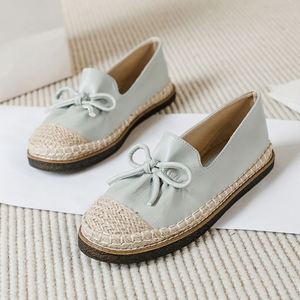 Zapatos casuales de mujer 2026 de boca baja, estilo pescador, planos, sin cordones, ligeros, de talla grande, con un toque elegante y delicado. - Product Image 2