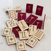 Jeu de Mahjong américain personnalisé en acrylique fin à 2 couches, couleur rouge vin, motif Ginkgo, 160 tuiles, vente en gros, cadeau personnalisé