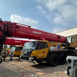 Grúa de Camión Usada de 80 Toneladas, Año 2018, Buena Calidad, Marca Sanny, Motor Diésel, con Caja de Cambios y Bomba Originales, Peso 5000kg, en Venta - Product Image 1