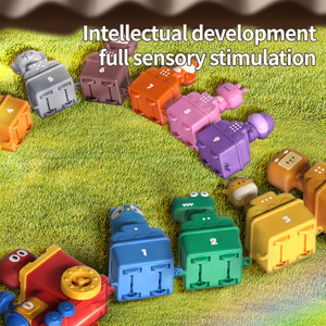 Train jouet éducatif personnalisé pour enfants, avec fonction pousser et rouler, jeu d'association des chiffres et jeu de devinettes avec boîte surprise - Product Image 3