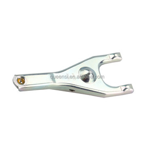 41430-23000 4143023000 piezas <span class=keywords><strong>de</strong></span> <span class=keywords><strong>caja</strong></span> <span class=keywords><strong>de</strong></span> cambios horquilla <span class=keywords><strong>de</strong></span> palanca <span class=keywords><strong>de</strong></span> liberación <span class=keywords><strong>de</strong></span> embrague <span class=keywords><strong>de</strong></span> engranajes para Hyundai Accent <span class=keywords><strong>Kia</strong></span> <span class=keywords><strong>Rio</strong></span> 06-11 conjunto <span class=keywords><strong>de</strong></span> horquilla <span class=keywords><strong>de</strong></span> <span class=keywords><strong>cambio</strong></span> - Product Image 1