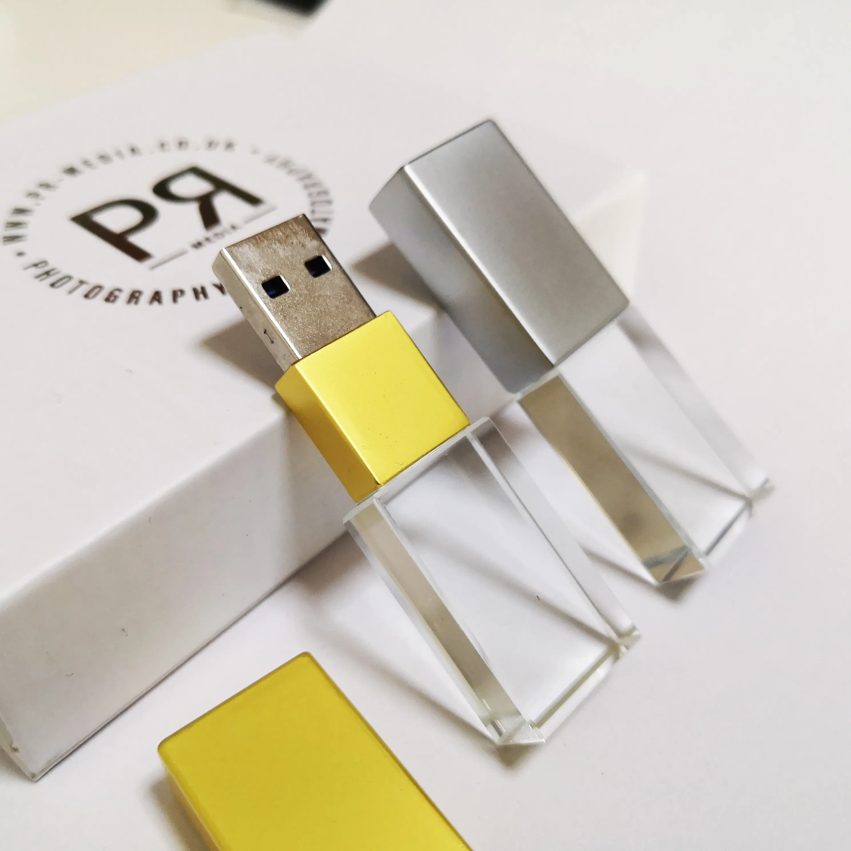 Bán Sỉ Ổ USB Flash Pha Lê Thủy Tinh Mờ Màu Vàng Hồng Ổ USB USB3.0 64GB 128GB Kèm Hộp Quà Tặng USB Đóng Gói