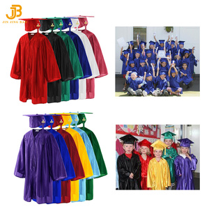 Toghe e Cappelli da <span class=keywords><strong>Laurea</strong></span> Lucidi <span class=keywords><strong>per</strong></span> Bambini, 12 Colori Disponibili, <span class=keywords><strong>per</strong></span> la Cerimonia di Diploma dell'Asilo - Product Image 2
