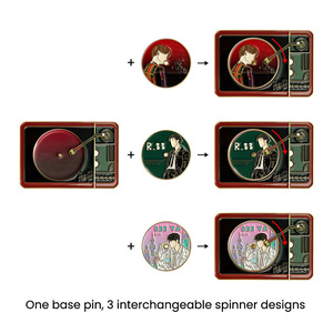 Набор эмалированных значков в стиле ретро-проигрывателя виниловых пластинок: интерактивный вращающийся проигрыватель со сменными дисками, металлические значки от производителя - Product Image 5