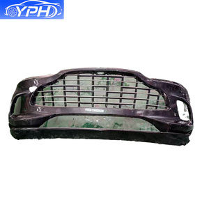 Accessoires pour kits de carrosserie automobile Assemblage du couvercle de pare-chocs avant pour <span class=keywords><strong>Aston</strong></span> <span class=keywords><strong>Martin</strong></span> <span class=keywords><strong>Vantage</strong></span> DBX DB11 Rapide avec calandre lèvre avant pour réparation - Product Image 4