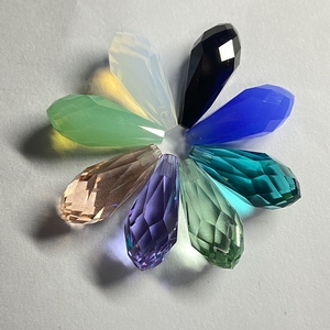 Perles en verre demi-trou 8,5x18,5 mm, couleurs goutte <span class=keywords><strong>d</strong></span>'<span class=keywords><strong>eau</strong></span>, taille briolette, facettées, cristal de verre - Product Image 6