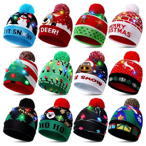 Nouveau Festival d'hiver fête de noël <span class=keywords><strong>pompon</strong></span> Led chapeaux Led casquettes lumineuses femmes Led noël tricoté bonnets chapeau - Product Image 1