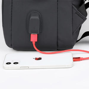 Sac d'ordinateur portable en polyester léger et polyvalent avec sangle réglable imperméable Emballage personnalisé-Viet Na Everyday Lifestyle Shopping - Product Image 3