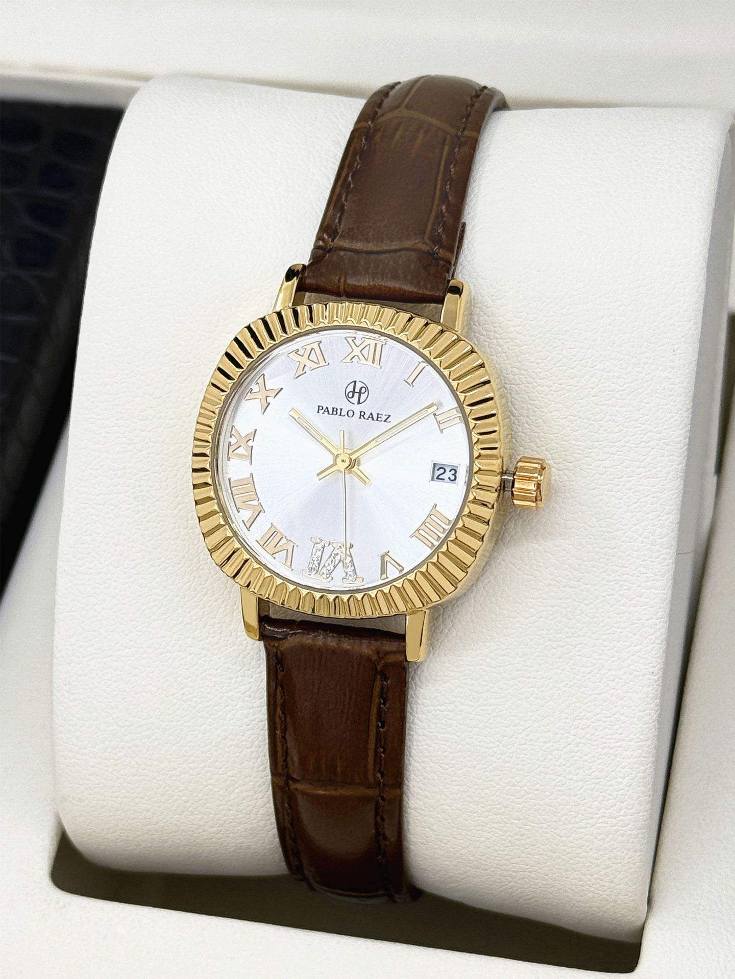 สีน้ำตาล