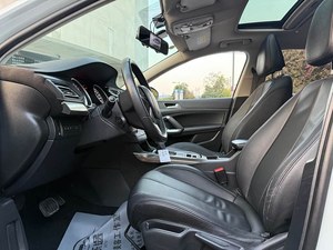 <span class=keywords><strong>Auto</strong></span> Usado <span class=keywords><strong>Peugeot</strong></span> <span class=keywords><strong>408</strong></span> 2016 1.6T Sedán Edición de Lujo, Un Solo Dueño, Título Limpio, Historial de Servicio Completo, Turbo, Volante a la Izquierda, Cuero - Product Image 4