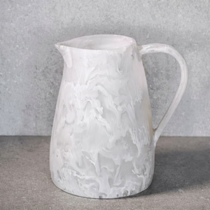 Carafe en résine artisanale de luxe avec poignée colorée, pichet décoratif pour la cuisine, la salle à manger et les cadeaux dans les restaurants - Product Image 1