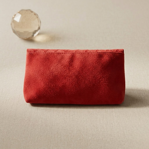 <span class=keywords><strong>Pochette</strong></span> de maquillage de luxe en daim rouge tissé, avec logo personnalisé, mini <span class=keywords><strong>pochette</strong></span> cadeau pour produits de soin, parfum, événement promotionnel GWP - Product Image 3