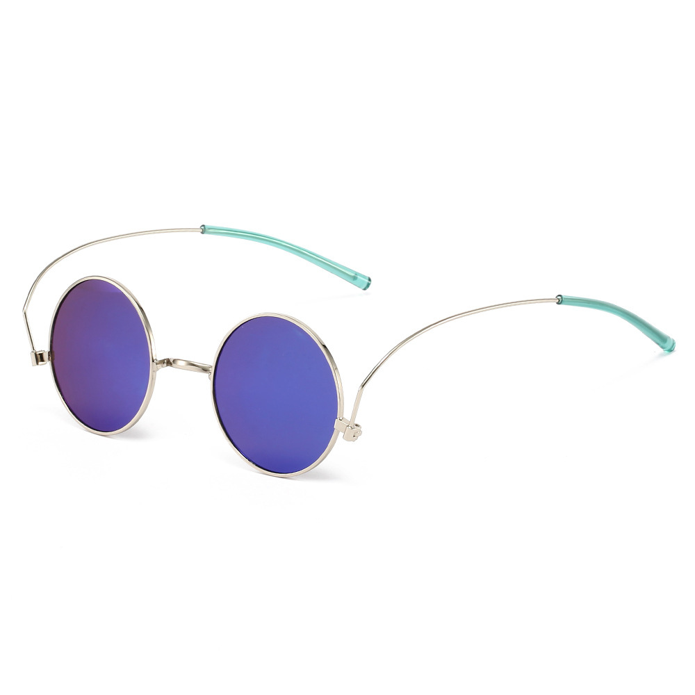 Pellicola blu con cornice argento