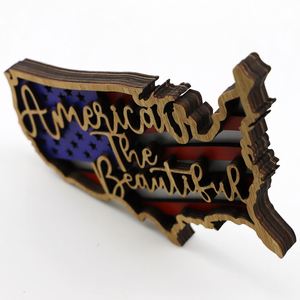 Décoration en bois drapeau américain, ornement patriotique carte des États-Unis, design créatif, ornement de table pour la maison et les fêtes - Product Image 4
