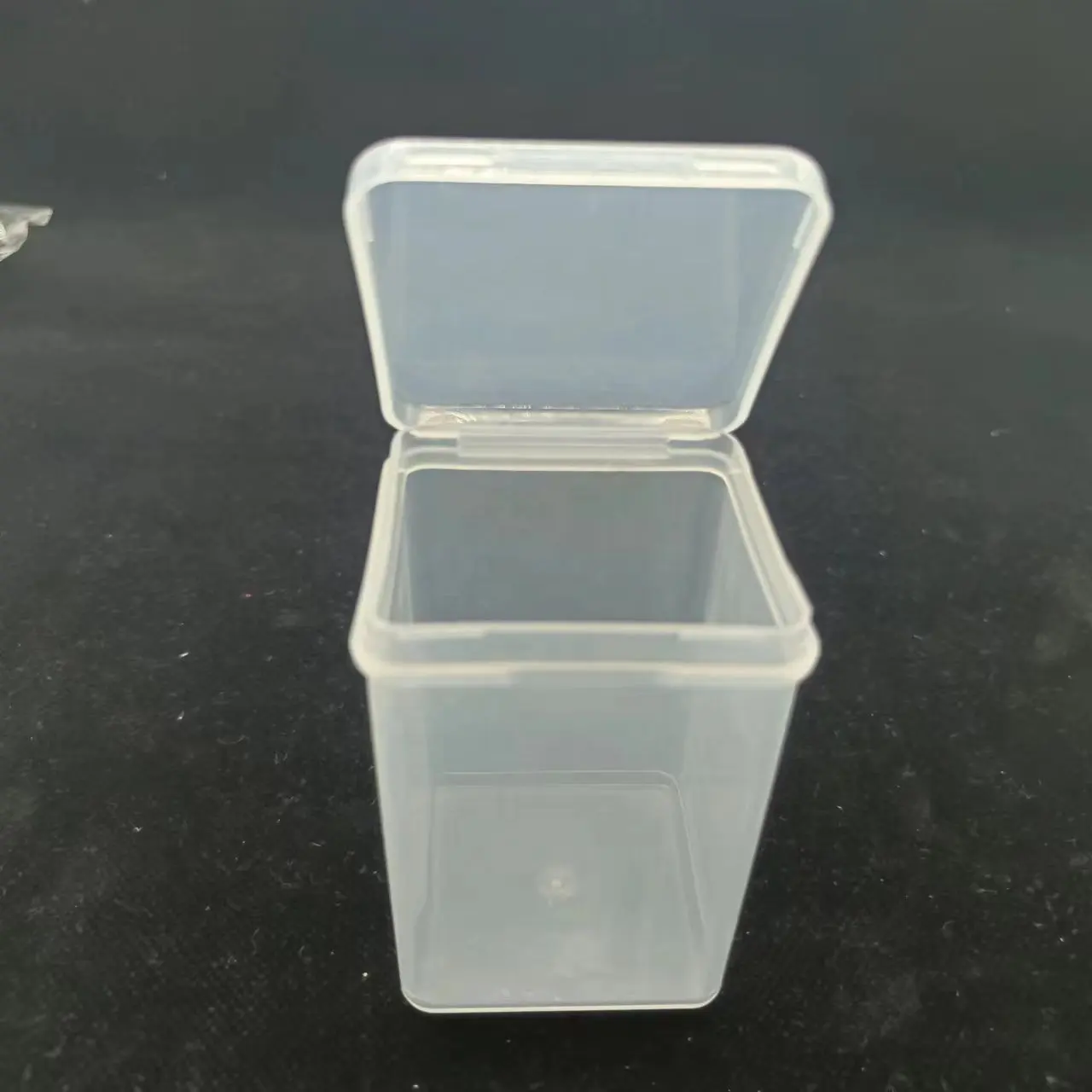 Küçük kare depolama kutusu ile PP plastik boncuk araçları konteynerler kutusu durumda