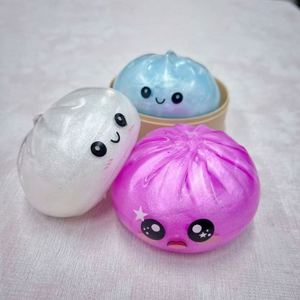 2026 Jouets sensoriels anti-stress de bonne qualité en forme de boulette de ravioli ou de pain vapeur fourré, jouets à presser pour enfants - Product Image 3
