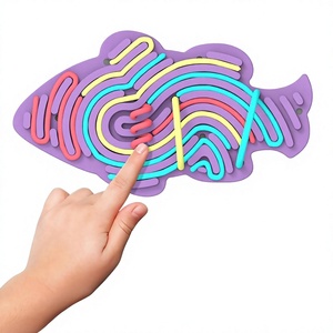 Bestseller: Tavola Sensoriale Educativa a Forma di Pesce per Bambini, Giocattolo Antistress in Silicone di Grado Alimentare - Product Image 1