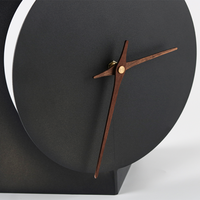 Horloge de bureau et de table en métal noir objet décoratif de luxe pour salon article de décoration de maison élégant