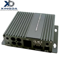 Boîtier en aluminium extrudé noir avec ailettes de refroidissement verticales et supports latéraux pour module PCB d'amplificateur audio réseau