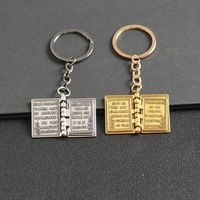 Porte-clés mini-bible ouvrable en métal pliable, avec texte de la Prière du Seigneur en relief, breloque de sac, cadeau chrétien