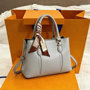 Sac à main de luxe de créateur élégant et magnifique pour femme, sac à bandoulière unique - Product Image 2