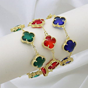 Pulsera de Trébol de Cuatro Hojas Colorida Chapada en Oro de 18K, Dije de Latón y Cobre, Cadena Fina de Moda, Pulseras y Brazaletes de Joyería para Mujer - Product Image 3
