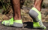Chaussettes de course athlétiques durables avec coussinets 3D, anti-humidité, coupe basse, personnalisables