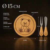 Planche à fromage ronde en bambou naturel et écologique avec rainure pour jus, gravée au laser motif ours, idéale pour les cadeaux de fête prénatale