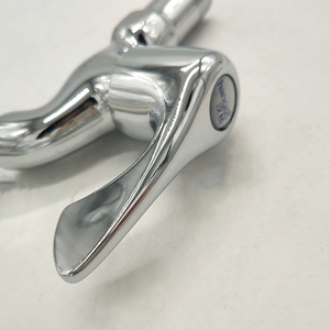 Robinet de lavabo en laiton chromé poli de haute qualité, design moderne, poignée en <span class=keywords><strong>zinc</strong></span>, montage mural, pour extérieur, balcon, salle de bain - Product Image 5