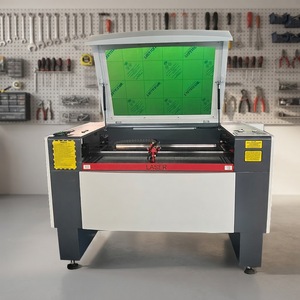 Découpeuse laser CO2 haute précision 6090 pour la découpe et la gravure d'acrylique, de plexiglas et de PMMA, machine de gravure laser CO2 9060 80W 100W - Product Image 1