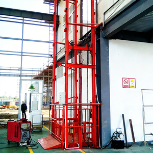 Plateforme de levage de marchandises stable, élévateur industriel sécurisé, <span class=keywords><strong>monte</strong></span>-<span class=keywords><strong>charge</strong></span> hydraulique pour centre logistique et entrepôt - Product Image 2