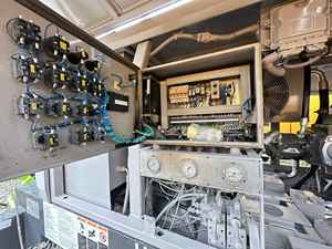 Pompe à remorque diesel Zoomlion 9018, débit théorique 93/54 m³/h, vitesse de remorquage 16 km/h, moteur principal - Product Image 5