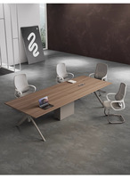 Table de conférence en bois massif avec finition peinte