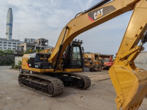 Caterpillar 320D d'occasion en excellent état, faible nombre d'heures, peinture d'origine, bien entretenue, fonctionnement stable, haute efficacité, prix avantageux, prête à être expédiée - Product Image 2