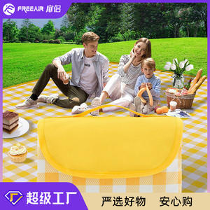 เสื่อปิกนิก Doormate สีเหลืองลายตารางสี่เหลี่ยมผืนผ้า กันความชื้น สำหรับกิจกรรมกลางแจ้ง ตั้งแคมป์ ชายหาด พกพาสะดวก - Product Image 5