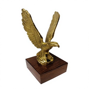 Offre Spéciale moderne en aluminium aigle Statue propagation ailes sculpté or fait à la main artificielle noël maison bureau décoration - Product Image 1